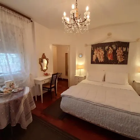Bed & Breakfast Luxury House