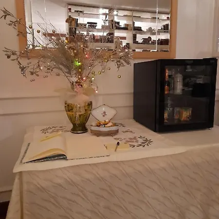 Luxury House Bed & Breakfast