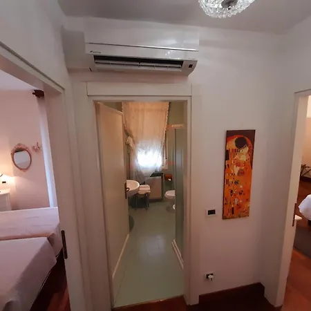 Luxury House Bed & Breakfast