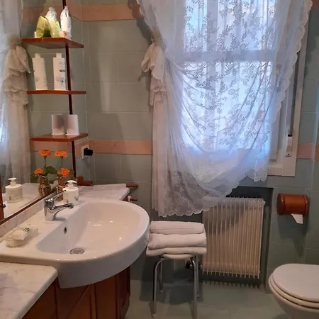 Luxury House Bed & Breakfast Bassano del Grappa
