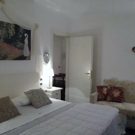 Bed and Breakfast Luxury House Μπασάνο Ντελ Γκράπα