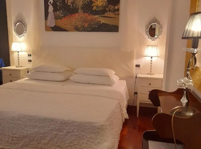 Luxury House فندق مبيت وإفطار باسّانو ديل غرابّا